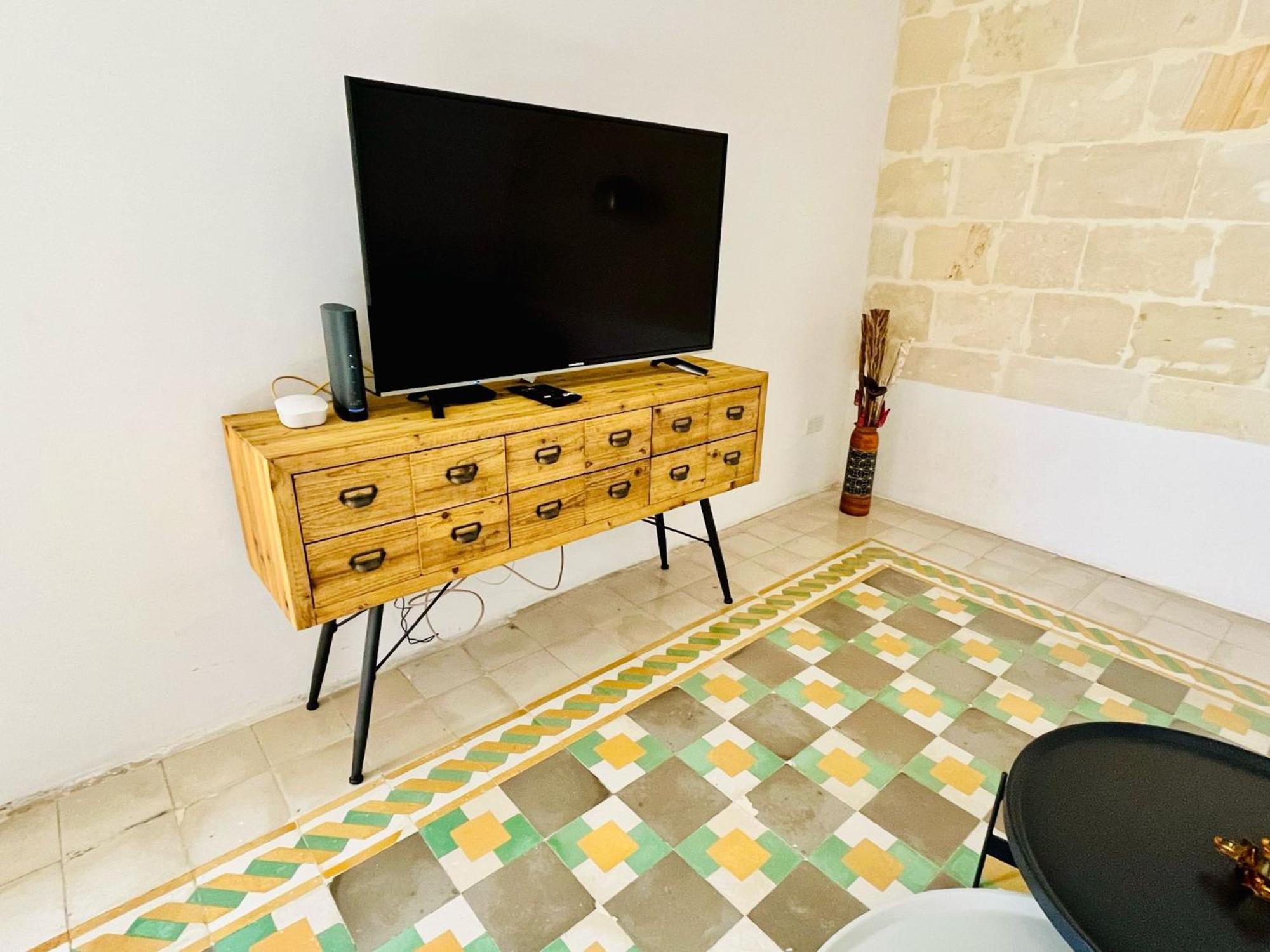 Cozy Charming Apartment In Old Bakery Street Valletta Exteriör bild