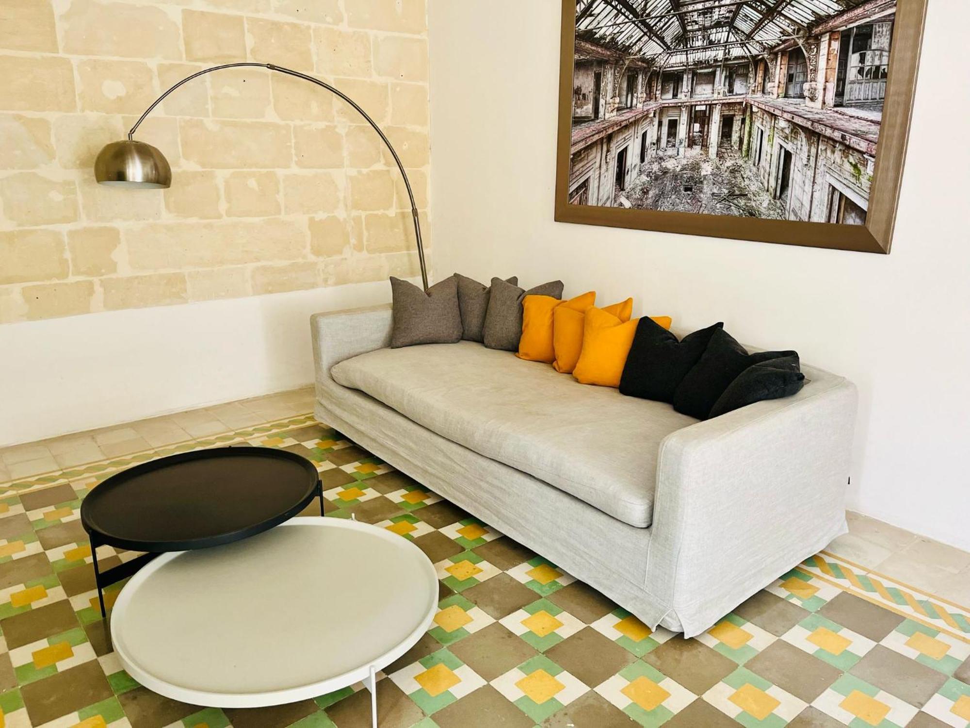 Cozy Charming Apartment In Old Bakery Street Valletta Exteriör bild