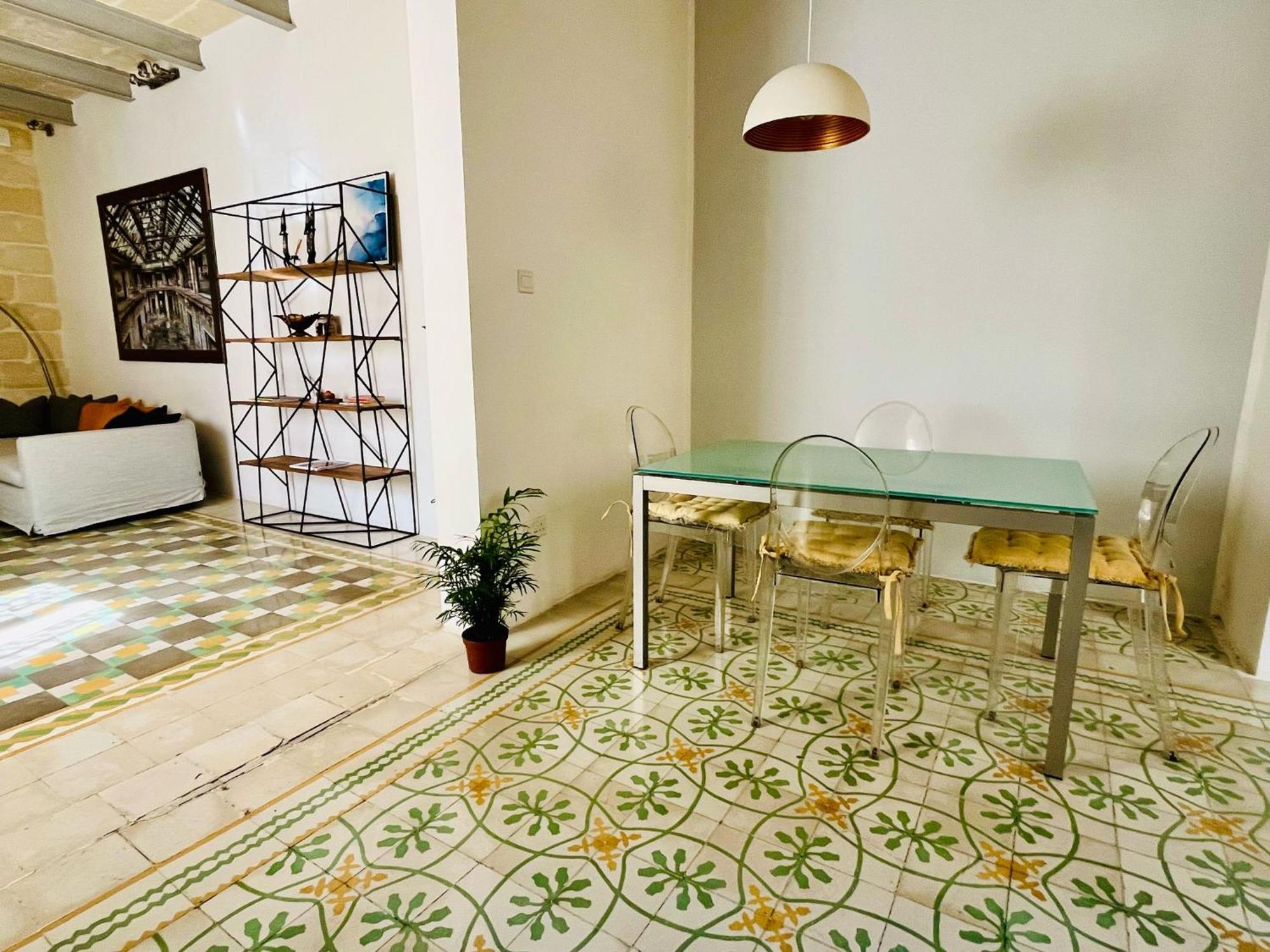 Cozy Charming Apartment In Old Bakery Street Valletta Exteriör bild